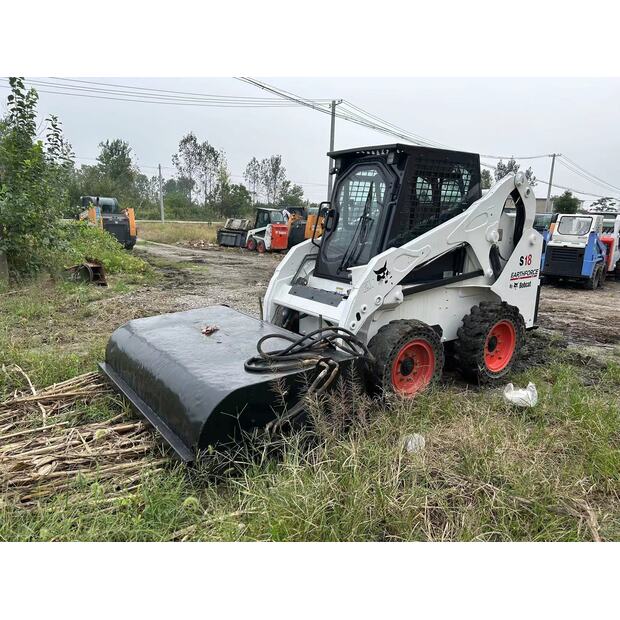 2020 بوبكات S18-46475085