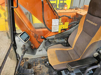 2013-doosan-dx180lc-3-46475206