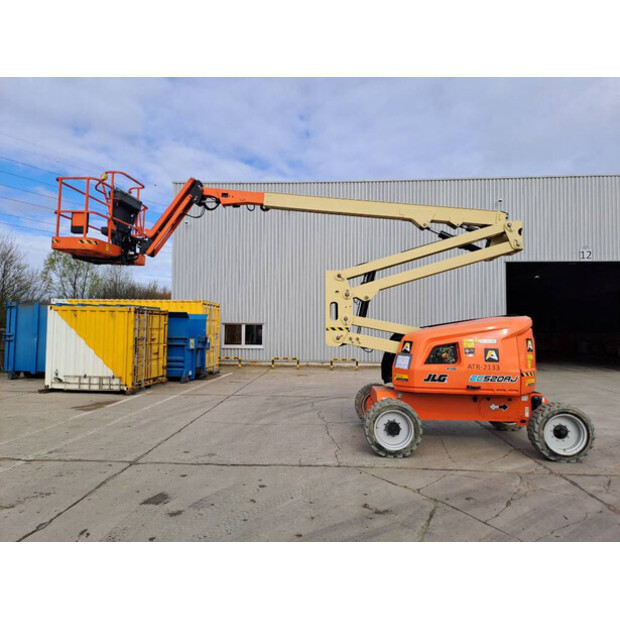 2022 جيه ال جي EC520AJ-46475277