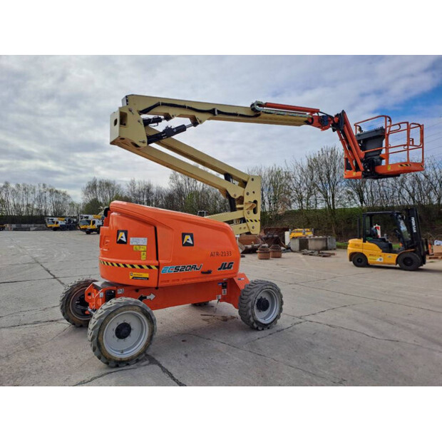 2022 جيه ال جي EC520AJ-46475283