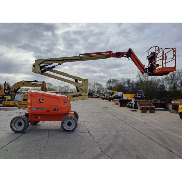 2022 جيه ال جي EC520AJ-46475285