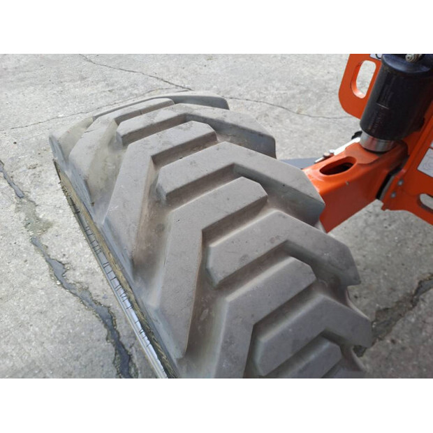 2022 جيه ال جي EC520AJ-46475305