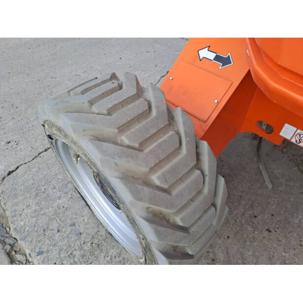 2022 جيه ال جي EC520AJ-46475308