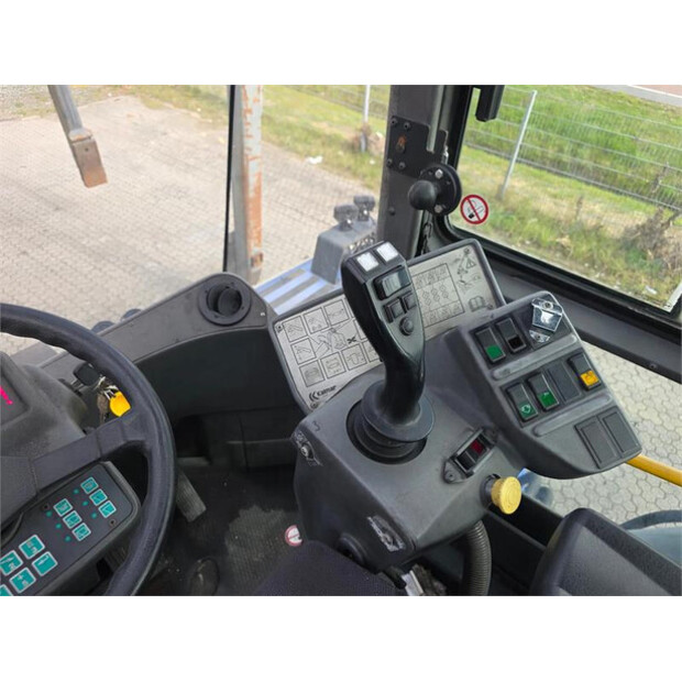 2011 KALMAR DRF400-60C5-46475656