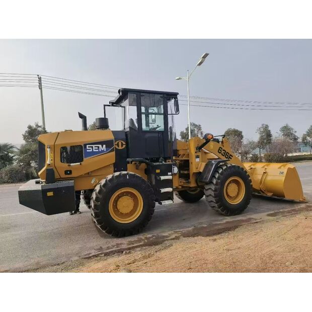 2023 سيم 636F-46475905