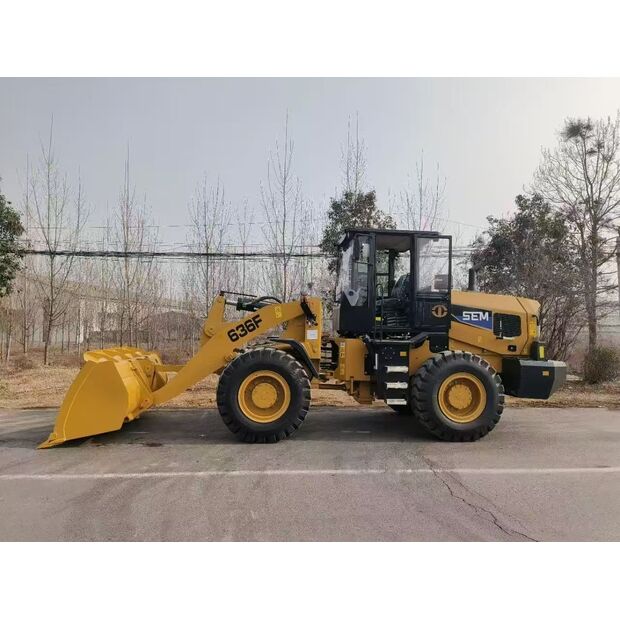 2023 سيم 636F-46475910