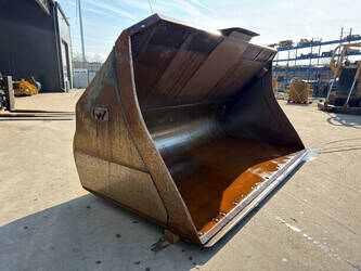 2023-caterpillar-966g-1440823-46476108