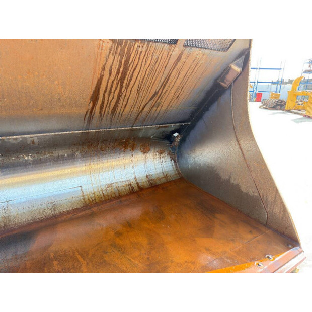 2023 كاتربيلر 966G-46476117