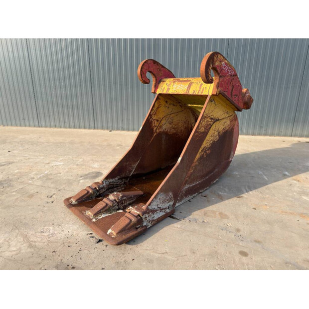 2015 فيراكتيرت CW20-46476153