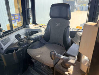 2016-caterpillar-d6t-xl-1440918-46476789