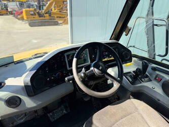 2016-caterpillar-730c2-1440920-46476889