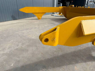 2026-volvo-a40f-1440953-46477202