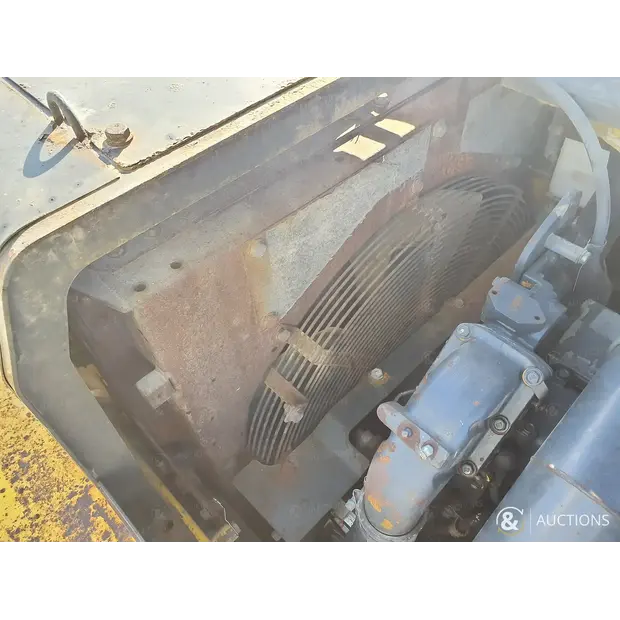 2017 كوماتسو PC400LC-8R-46477524