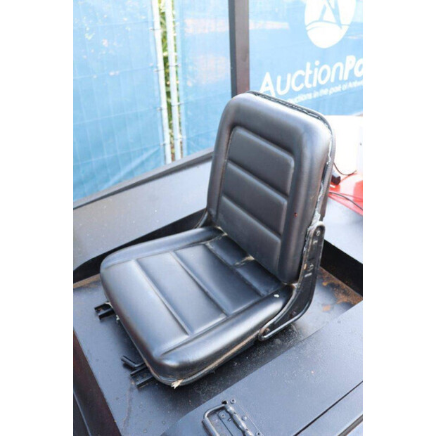 2024 IHI GPD30-46477910