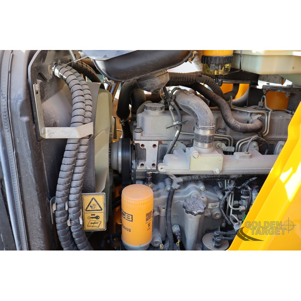 2023 جيه سي بي 4CX-46481471