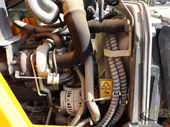 2023-jcb-4cx-1441015-46481475