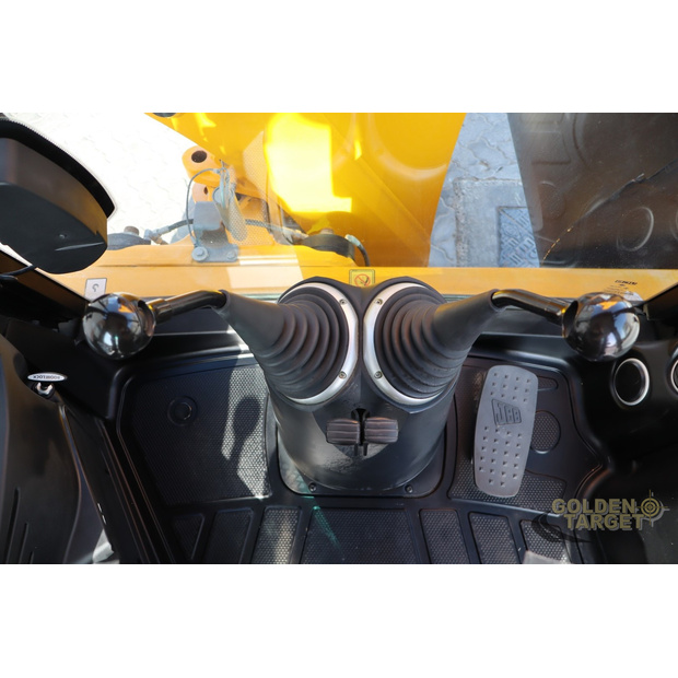 2023 جيه سي بي 4CX-46481478