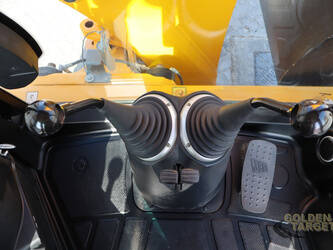 2023-jcb-4cx-1441015-46481478