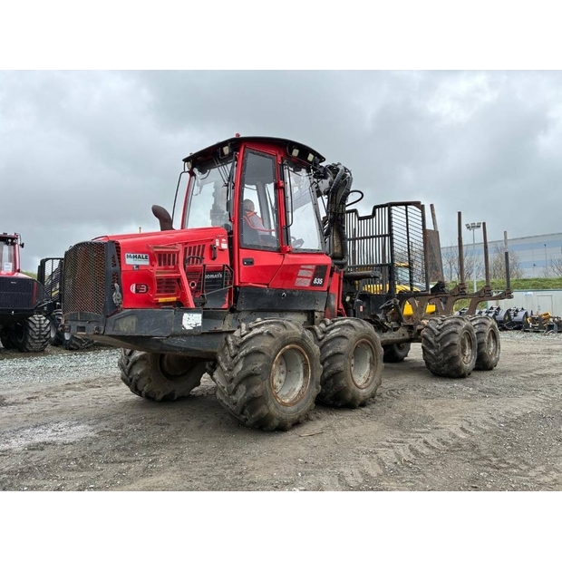 2018 كوماتسو 835-46482302