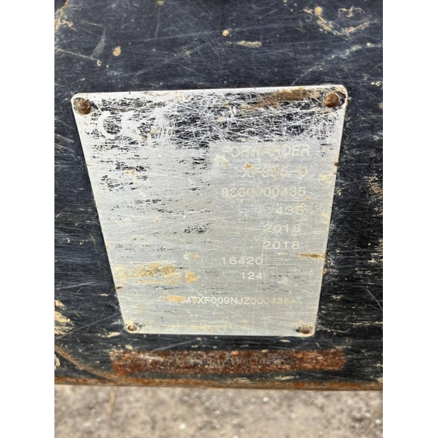 2018 كوماتسو 835-46482304