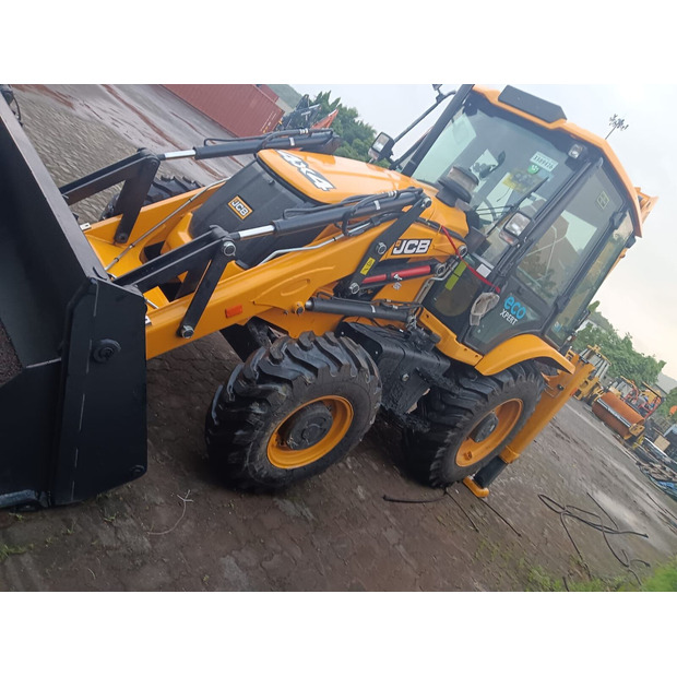 2024 JCB 3DX-46486960