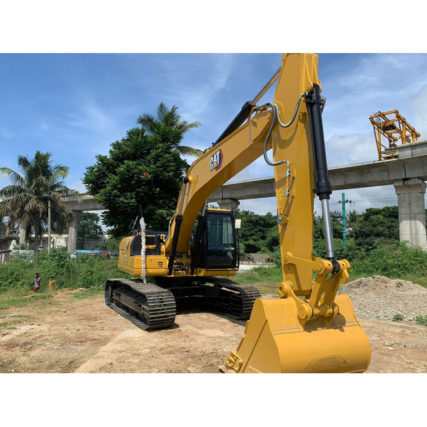 2025 Caterpillar 323D3-46487028