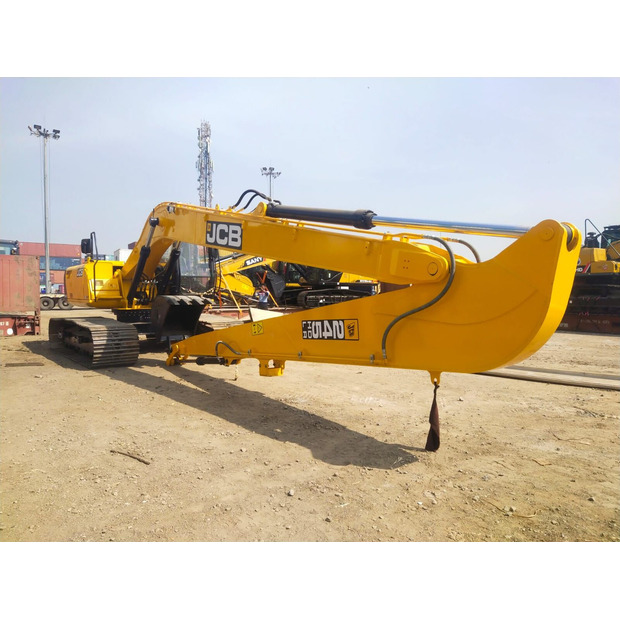 2025 JCB 245LR-46487279