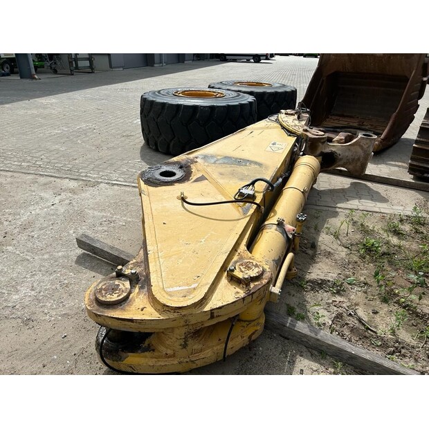 كوماتسو PC600-8K-46487341