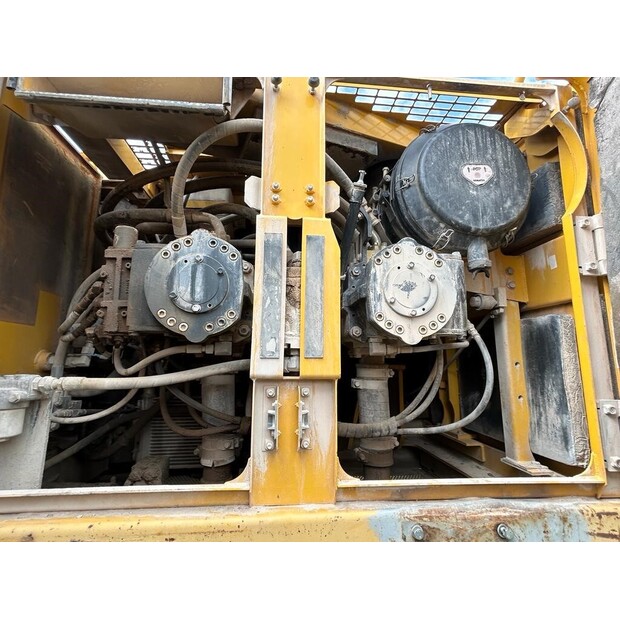 كوماتسو PC600-8K-46487351