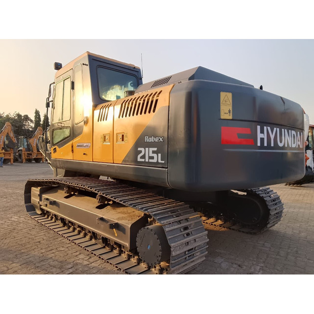 2025 هيونداي R215L-46487365