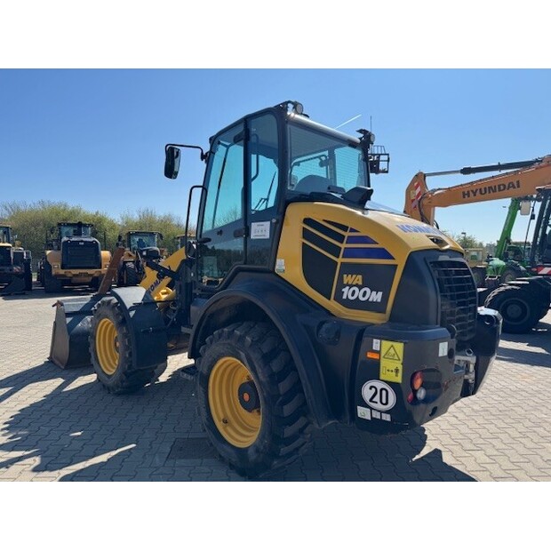 كوماتسو WA100M-46487472