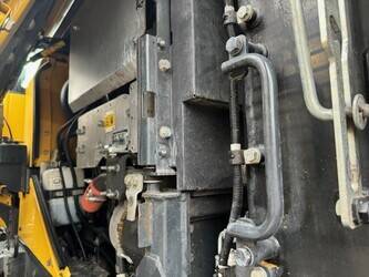 komatsu-wa270-8-1327431-46487520