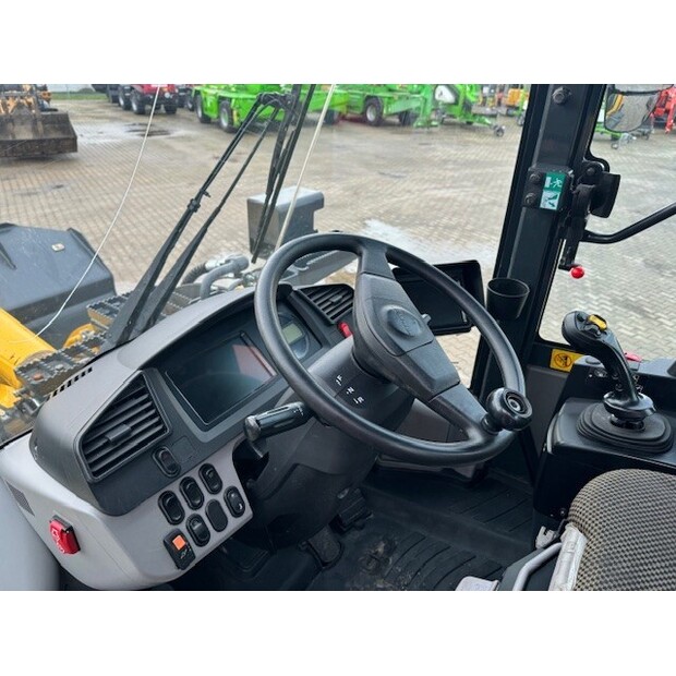 Komatsu WA270-8-46487526