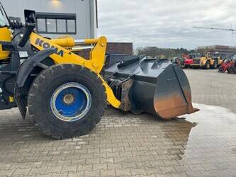 komatsu-wa270-8-1327431-46487543