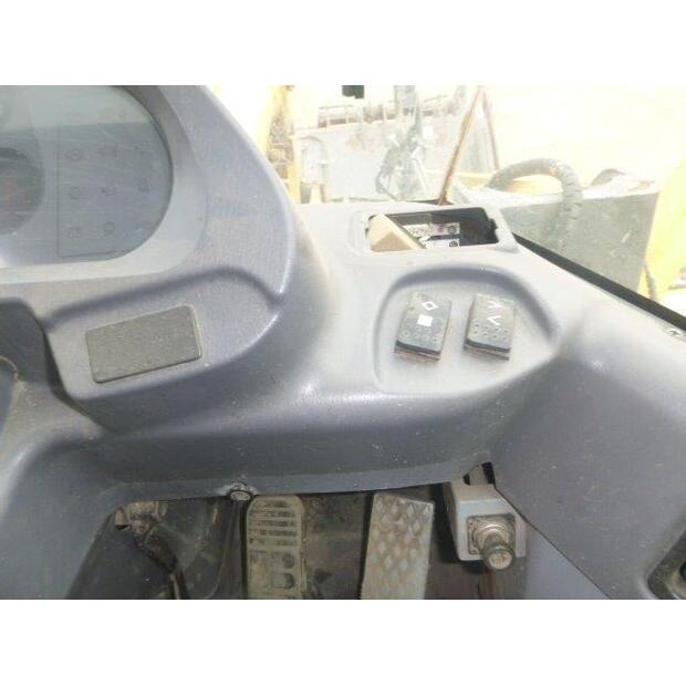 Komatsu WA320-5-46487597