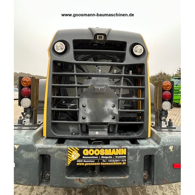 كوماتسو WA320-8-46487649