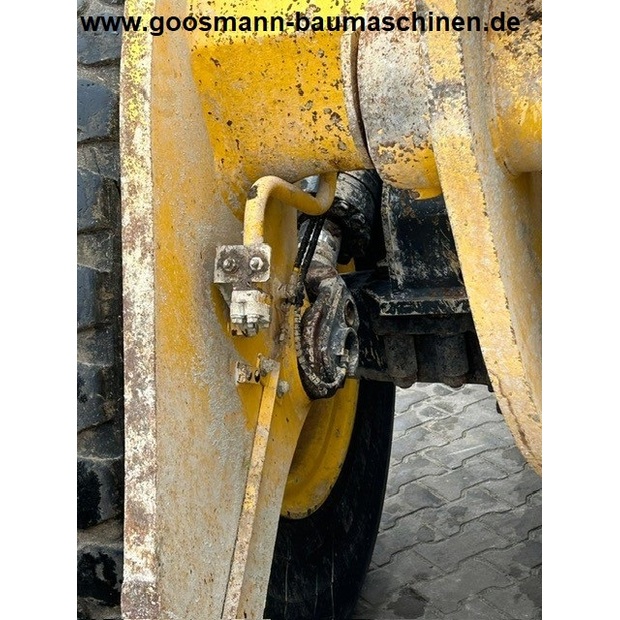 كوماتسو WA320-8-46487659