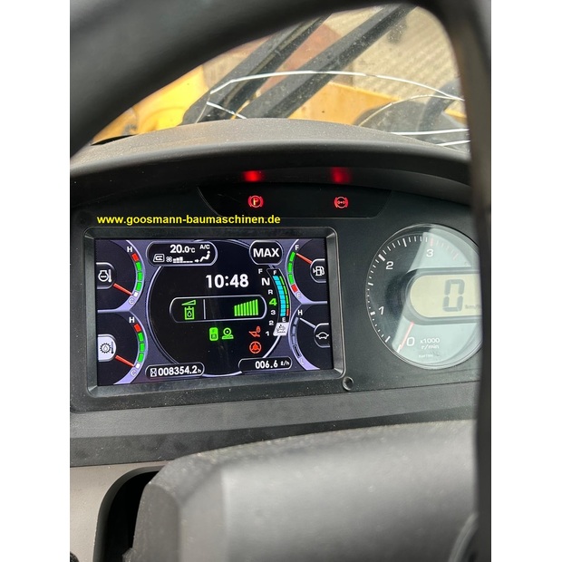 كوماتسو WA320-8-46487665