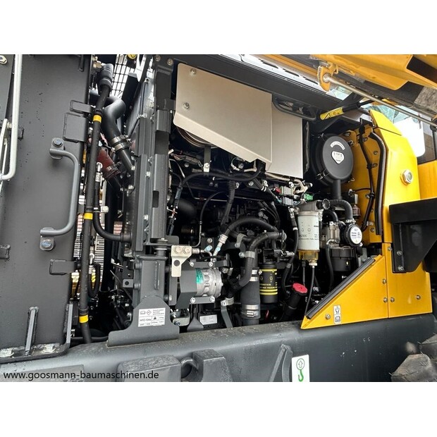 Komatsu WA320-8E0-46487696