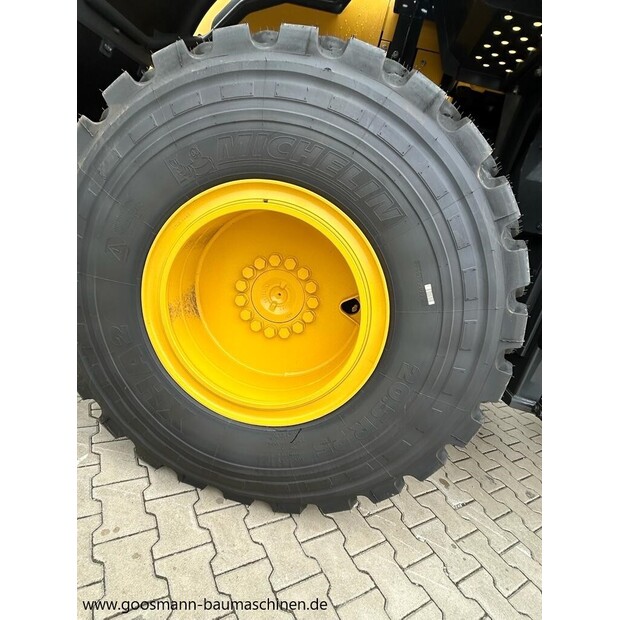 Komatsu WA320-8E0-46487702