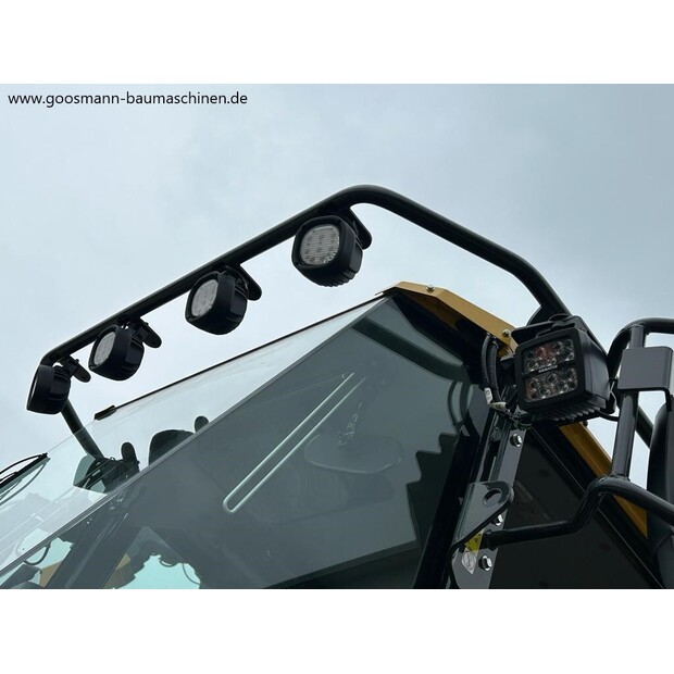 Komatsu WA320-8E0-46487706