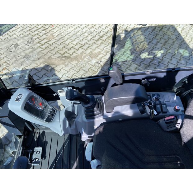 KUBOTA KX018-4-46488356