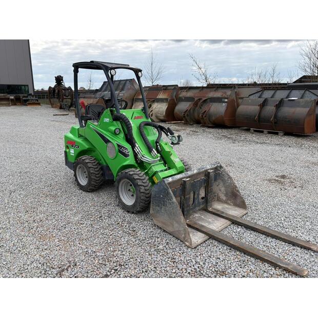 2022 افانت 423-46488640