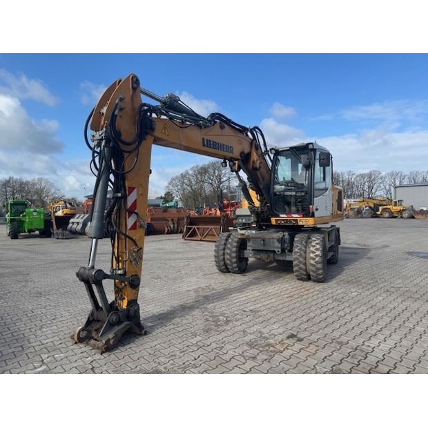 Liebherr A916-46489370