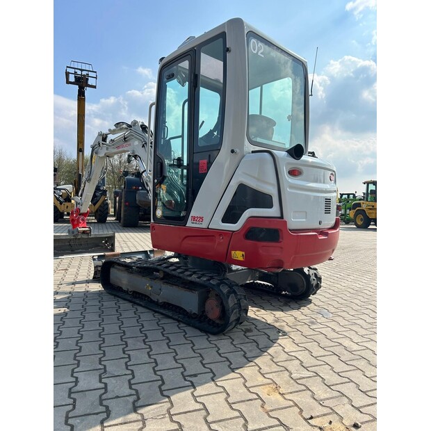 تاكوتشي TB225A-46490123