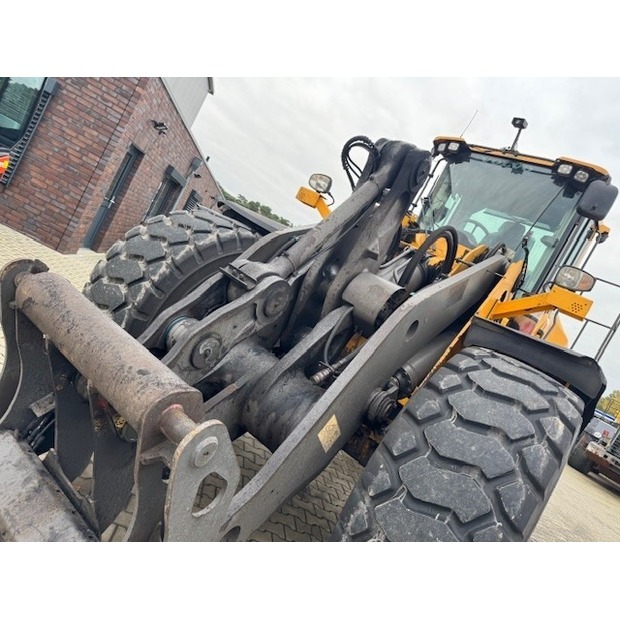 Volvo L180H-46490561