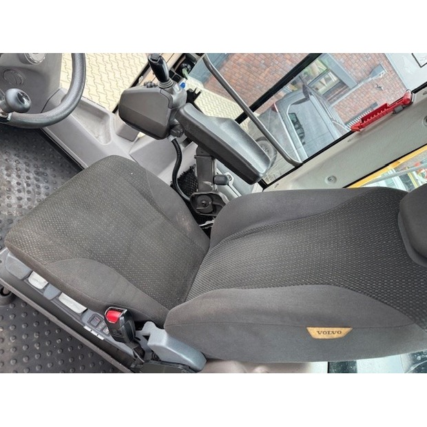 Volvo L180H-46490577