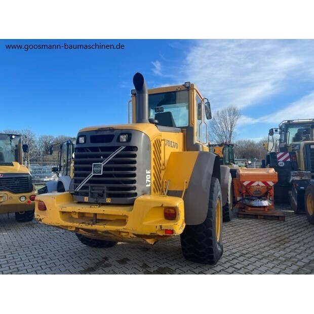 فولفو L70E-46490768