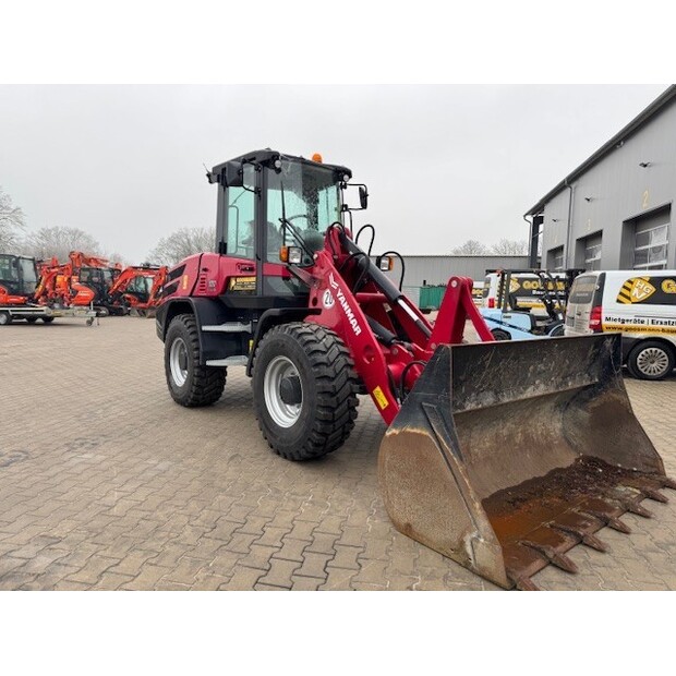YANMAR V100-5-46490976