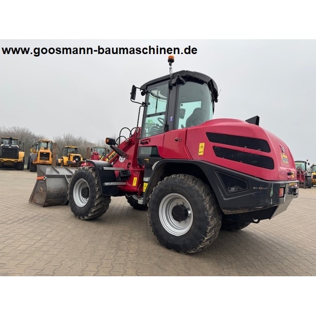 YANMAR V120-5-46491032